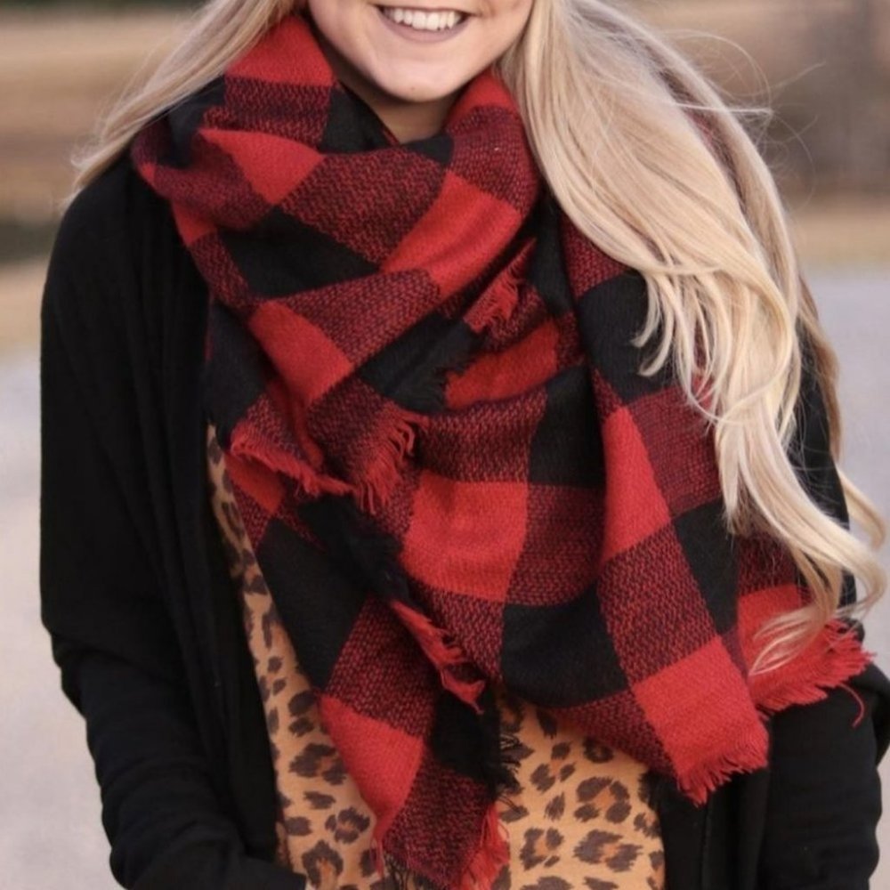Checkered Plaid scarf black & red - Picture 6 of 13